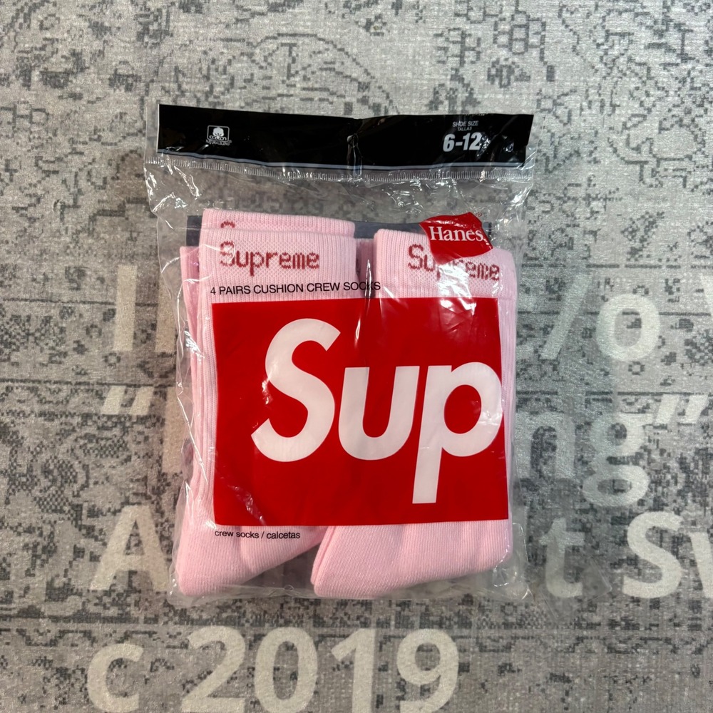 Supreme Hanes Cushion Crew Socks 4 Pack Pink Mens Shoe Size 6-12 NWT SS23A37